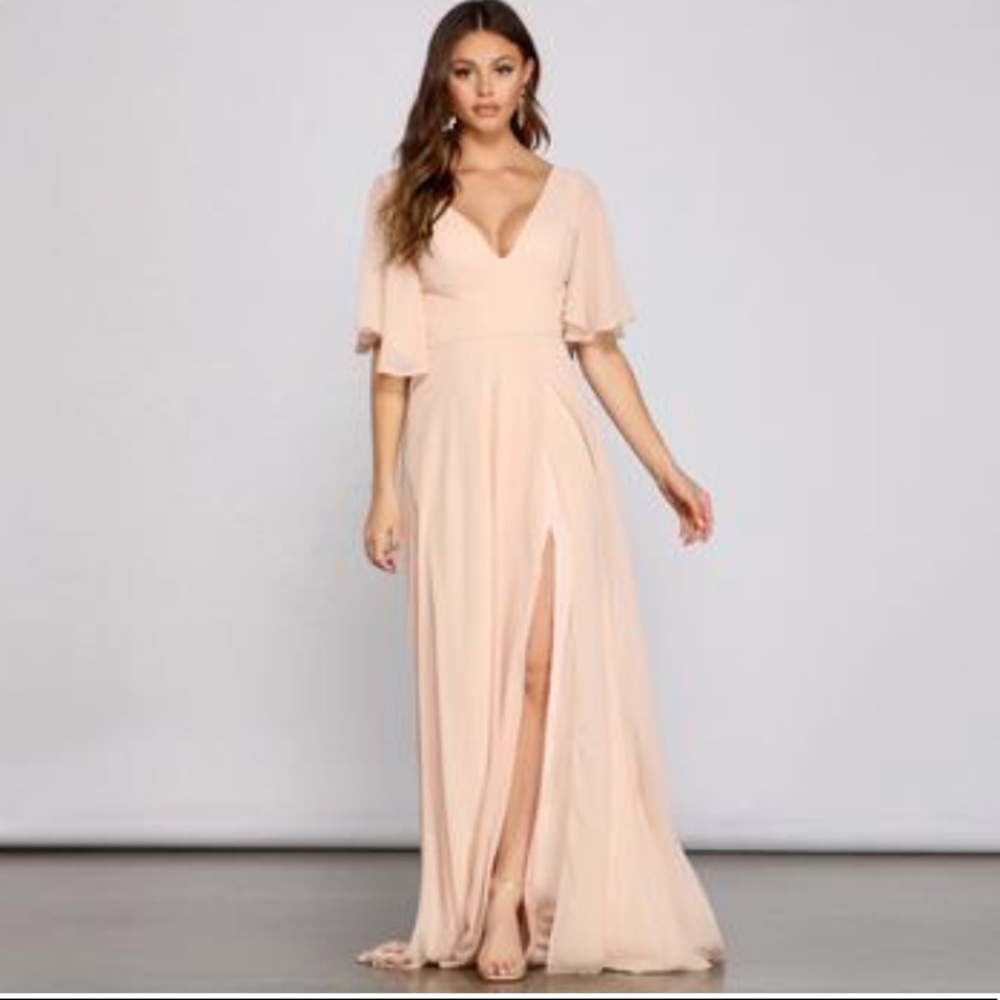 FORMAL HIGH SLIT CHIFFON DRESS WITH SLEEVES